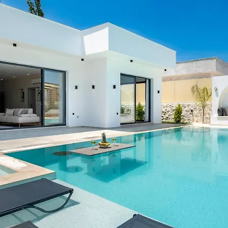 Villa Whiteside